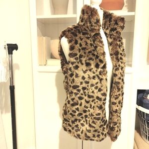 NWT Leopard Faux Fur Vest - Size Small